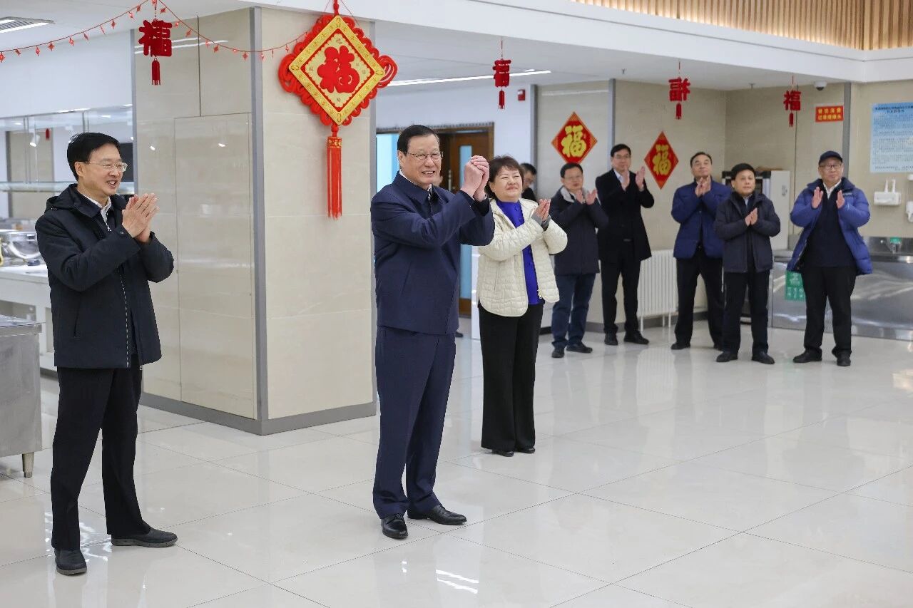 ��߼��쵼�����߷ÿ������ظɲ�ְ��